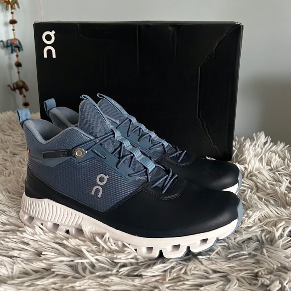 On cloud hi sneaker NEW